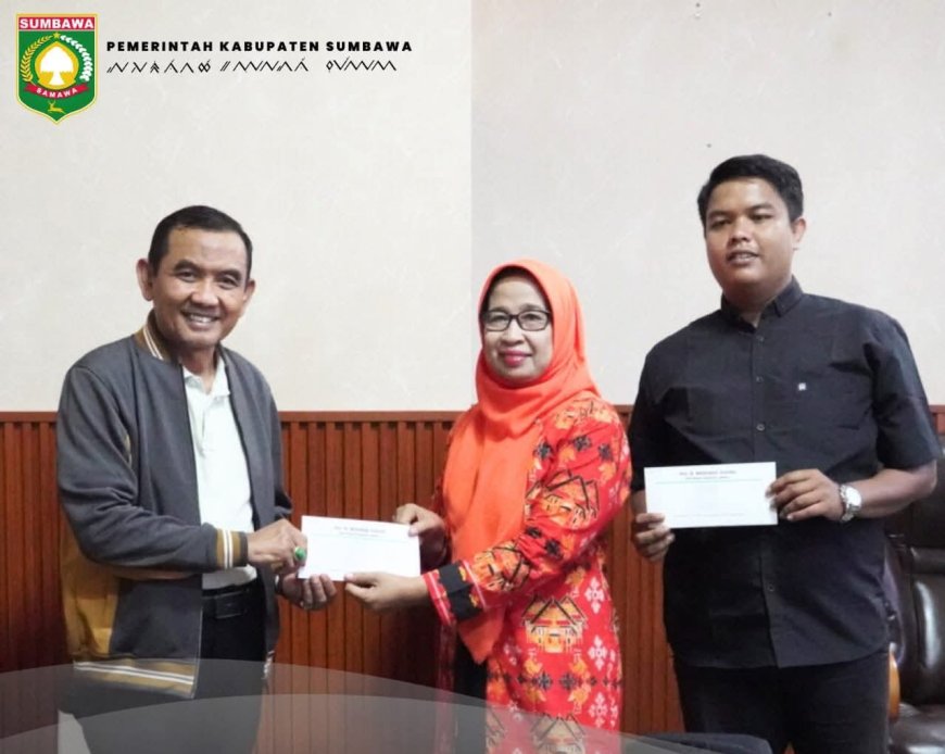 Wabup H. Ansori Serahkan Hadiah Lomba Takbir Idul Adha: Perkuat Persatuan dan Syiar Agama Menuju Sumbawa Unggul, Maju, Sejahtera