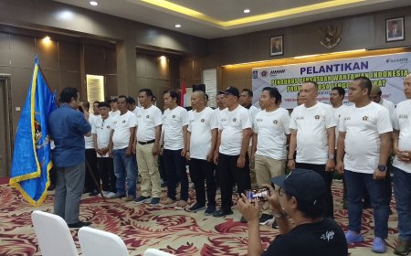 Resmi Dilantik, Pengurus PWI NTB Siap Tingkatkan Profesionalisme dan Kualitas Anggota