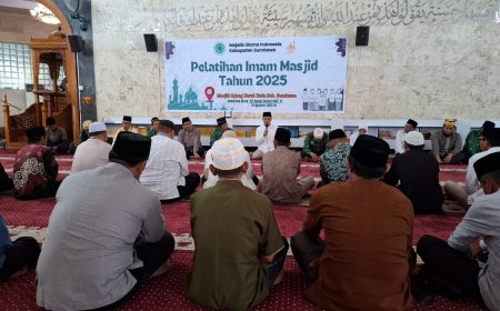 Ikhtiar Meningkatkan Kualitas Imam, MUI Sumbawa dan DKM Masjid Agung Nurul Huda Gelar Pelatihan
