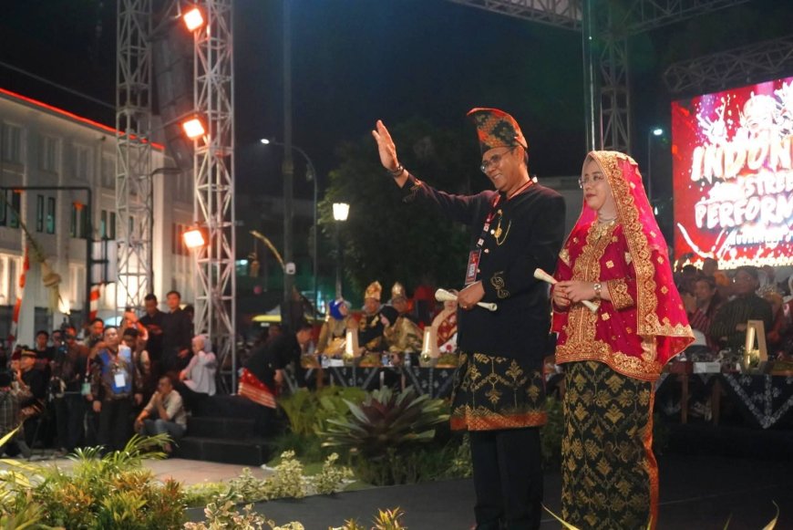Bupati Sumbawa Bangga Tarian Khas Tampil di Malioboro, Tegaskan Budaya Modal Ekonomi Kreatif