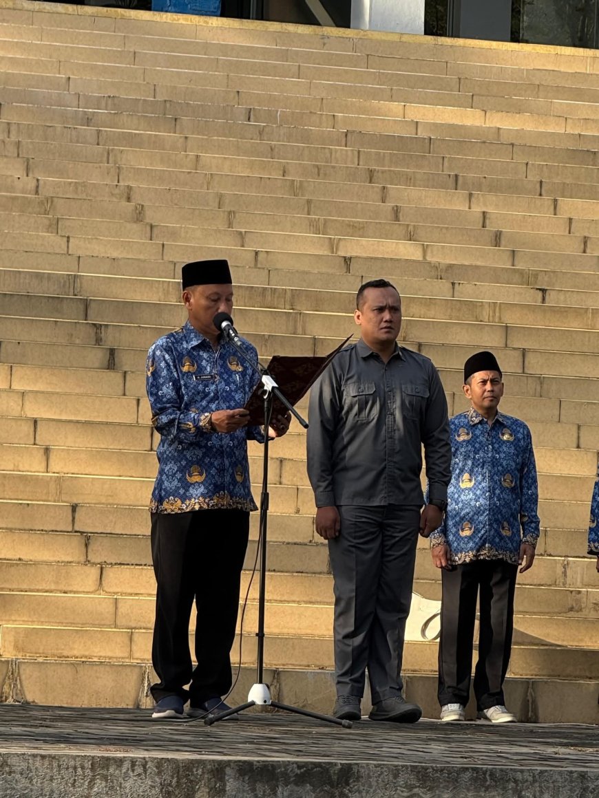 Peringati HUT RI ke 80, Sekretaris DPRD Sumbawa Ajak Staf Teladani Semangat Kemerdekaan dalam Pengabdian