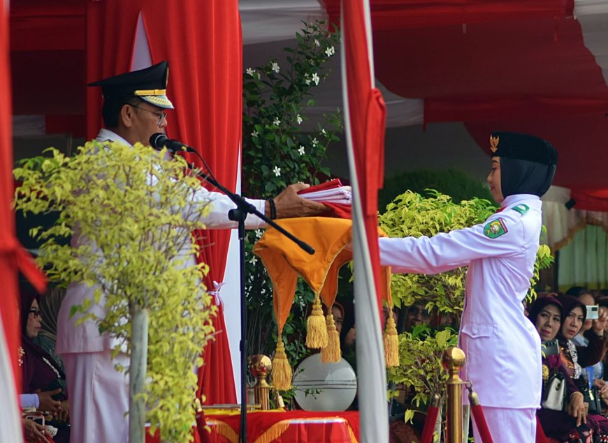Sumbawa Gelar Upacara Peringatan HUT Ke-80 RI, Bupati H. Jarot Pimpin Langsung Detik-Detik Proklamasi