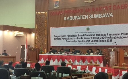 Ketua DPRD Sumbawa Buka Sidang Paripurna, Bahas Perubahan APBD 2025