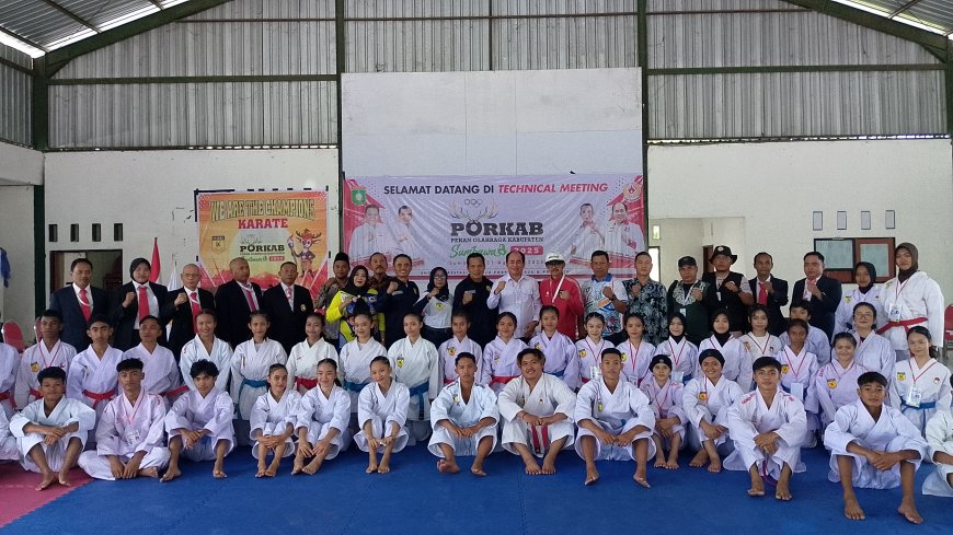 Ketua Forki Sumbawa Gelorakan Semangat Bushido di Pembukaan Porkab, Ajak Atlet Berprestasi