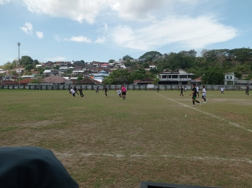 Drama 4 Gol di Stadion Pragas, Moyo Hilir Tundukkan Moyo Hulu 3-1