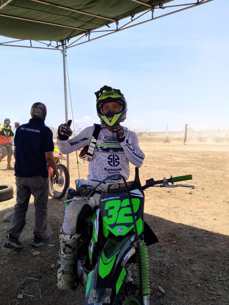 Babak Final Grasstrack Samota: Ryan Martin Juarai Kelas Trail Standar Open  Moto Setelah Duel Sengit dengan Lutfi
