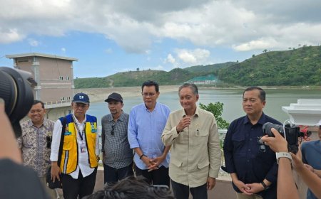 Wakil Ketua I DPRD Kabupaten Sumbawa Dampingi Menteri PUPR Kunjungi Bendungan Beringin Sila