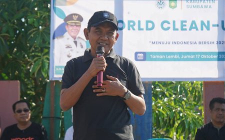 Jadikan Kabupaten Sumbawa Bersih dan Sehat, Wabup Bersama ASN Lingkup Pemkab Sumbawa Gotong Royong Bersihkan Lingkungan