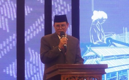 Bupati Sumbawa Minta Dekranasda Prioritaskan Market Tenun: "Tanpa Peluang Pasar, Warisan Budaya Akan Hilang!