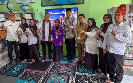 Bupati Sumbawa Sambut Hangat Inovasi SMAN 1 Sumbawa Besar, Dorong Lomba Resensi Jadi Acuan Penghargaan Budaya Lokal