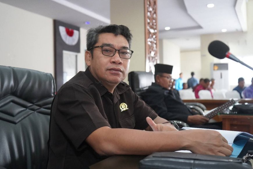 Ketua Komisi I DPRD Sumbawa Apresiasi Bupati Tidak Lantik Adiknya "Pesan Kuat Bahwa Meritokrasi Yang Utama"
