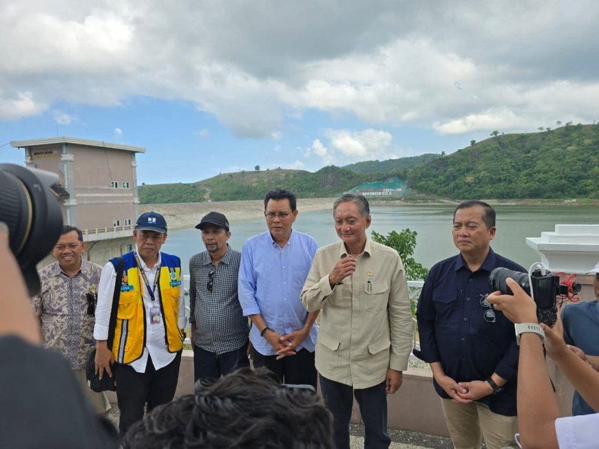 Wakil Ketua I DPRD Kabupaten Sumbawa Dampingi Menteri PUPR Kunjungi Bendungan Beringin Sila