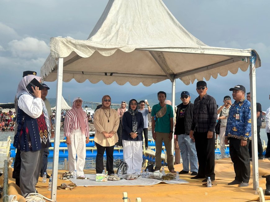 Konser Apung di Pulau Bungin: Bupati Jarot Jadikan Event Unik Sebagai Simbol Kebangkitan Wisata Bahari dan Komitmen Jaga Laut