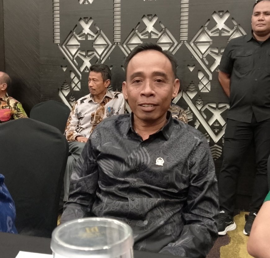 Anggota DPRD Sumbawa, H. Rusdi, Sambut Baik Pengaspalan Maronge–Labuhan Sangoro: "Ini Kebutuhan Mendesak!"