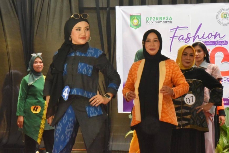 Lestarikan Budaya Lokal, PHI ke-97 Sumbawa Gelar Lomba Fashion Show Bertema ‘Wastra Samawa’