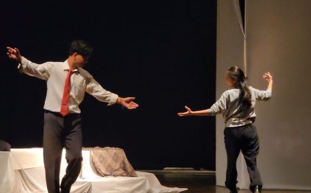 Dari Trauma ke Cahaya: Lakon Borka Warnai Panggung Festival Teater Indonesia 2025