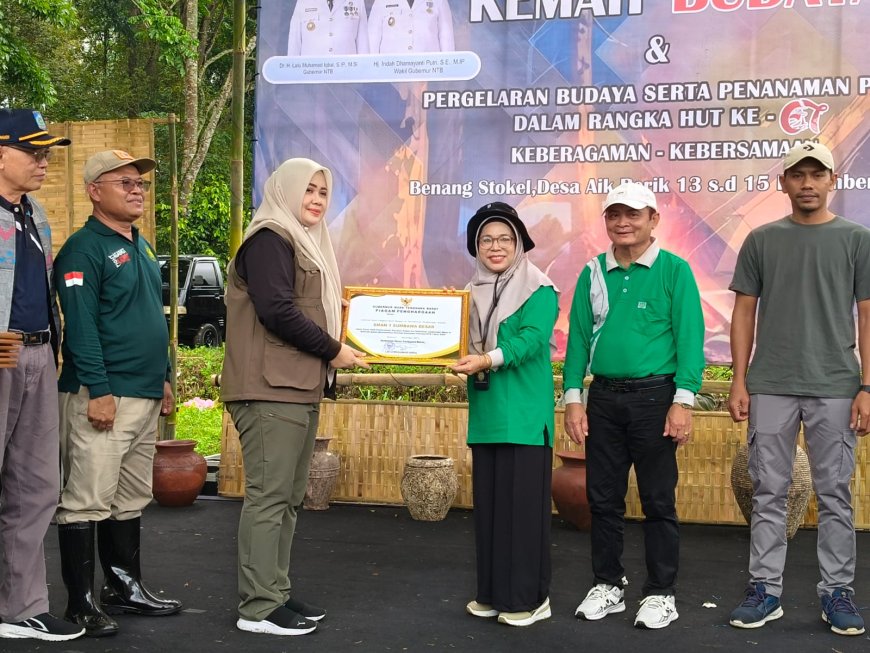 SMAN 1 Sumbawa Besar Raih Adiwiyata Provinsi NTB 2025, Kuatkan Komitmen Lingkungan dalam Peringatan HUT Ke-67 NTB
