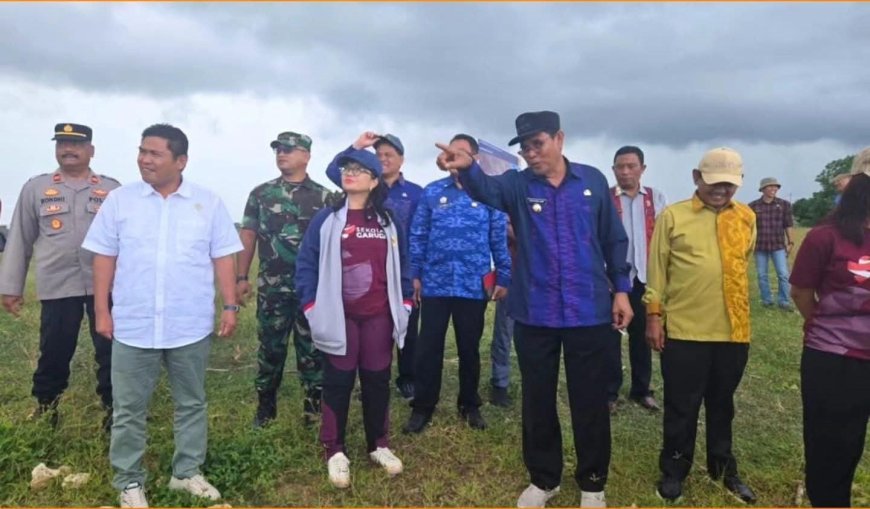 Kawal Visi Presiden di Sumbawa, Ketua DPRD Nanang Nasiruddin Dampingi Wamendikti Saintek Tinjau Lokasi SMA Unggul Garuda