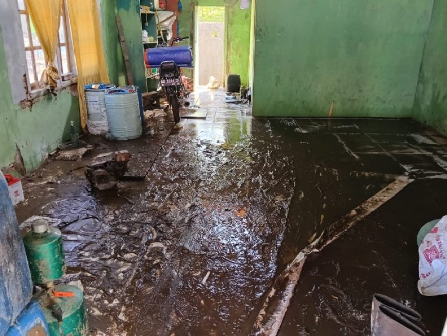 Hujan Deras,Banjir Terjang Desa Lebangkar, Ratusan Warga Terdampak, BPBD Turun Ke Lokasi