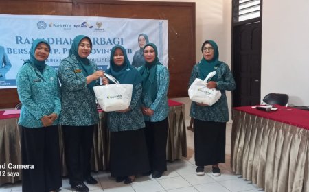 TP PKK Provinsi NTB Salurkan Ratusan Paket Sembako untuk Empat Desa Berdaya di Sumbawa