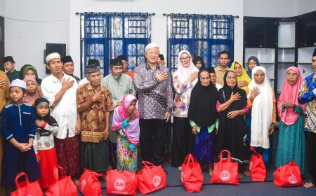 Bersama Konjen Tiongkok, LKKS NTB Salurkan Paket Sembako kepada Kelompok Masyarakat Rentan di Kota Mataram