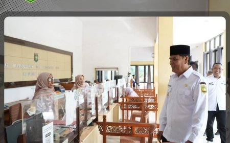 Bupati Sumbawa  Pantau Hari Pertama Kerja Pasca Lebaran, Tekankan Peningkatan Pelayanan Publik