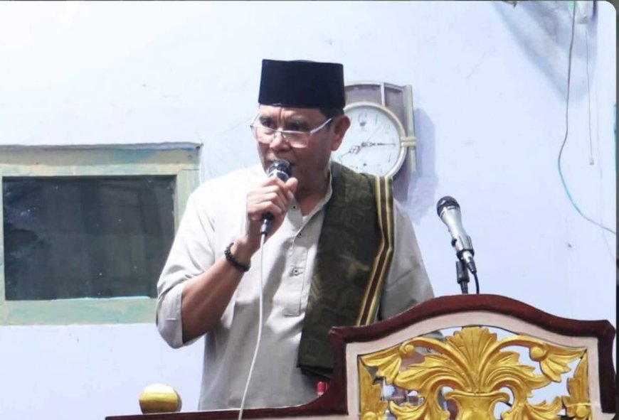 Safari Ramadhan di Desa Empang Atas, Bupati H. Jarot Salurkan Bantuan dan Paparkan Capaian Setahun Pembangunan Sumbawa