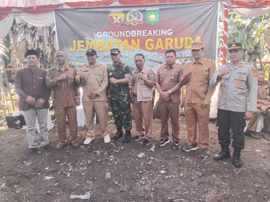 Sinergi Pemkab Sumbawa dan TNI: Asisten III Hadiri Groundbreaking Jembatan Garuda di Desa Gontar