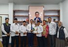 Zulfikar Demitry, Wakil Ketua III DPRD Sumbawa Dukung Program BAZNAS, Salurkan Infak di Ruang Kerja