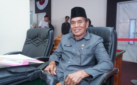 Sidang Paripurna DPRD Sumbawa: Pansus Desak Modernisasi BLK dan Usul Hapus Syarat "SIM A" bagi Calon Operator Alat Berat