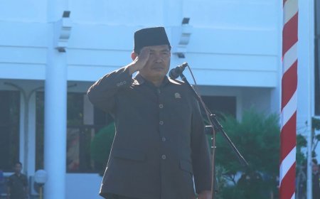 Ketua DPRD Sumbawa di Upacara Paripurna: Rakyat Butuh Bukti, Bukan Tumpukan Laporan