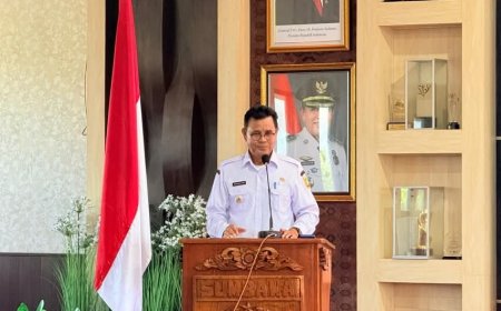 Bupati Sumbawa Dorong ASN Jadi Pelopor Aktivasi Identitas Kependudukan Digital (IKD)