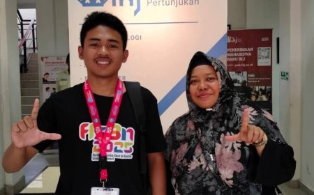 Menjemput Takdir Puisi: Seni Memberi ‘Hak’ pada Setiap Bunyi dan Rasa