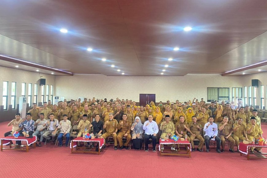 Implementasi Permendikdasmen No. 7 Tahun 2025: Bupati Sumbawa Tekankan Digitalisasi dan Kepatuhan Aturan Masa Jabatan Kepala Sekolah