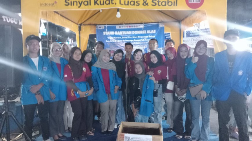 Ubah Riuh Menjadi Empati: Mahasiswa UNSA Ketuk Hati Warga Sumbawa Lewat 'Pray For Alas' di Car Free Night"