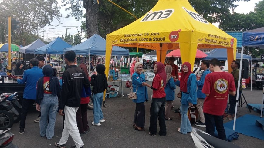 Ubah Riuh Menjadi Empati: Mahasiswa UNSA Ketuk Hati Warga Sumbawa Lewat 'Pray For Alas' di Car Free Night"