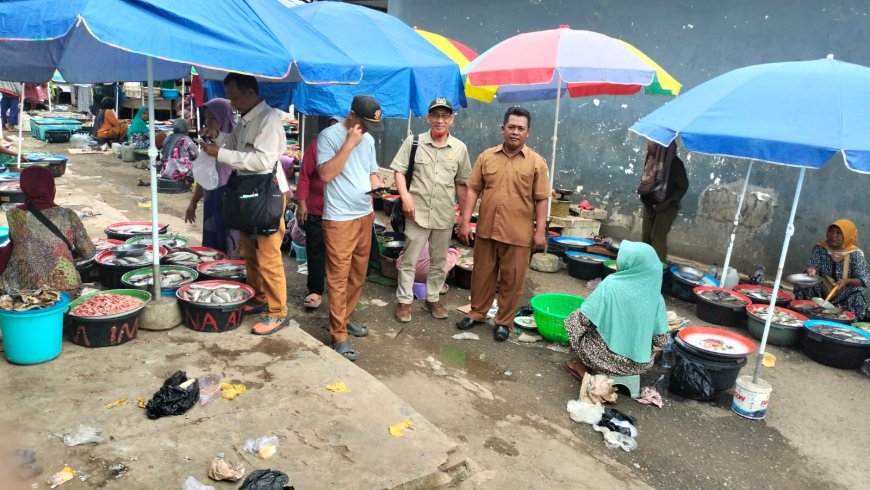 Soroti Kondisi Pasar Alas, Anggota KOMISI II DPRD Sumbawa  H Andi Mappelepui Desak Pemda Lakukan Penataan Ulang