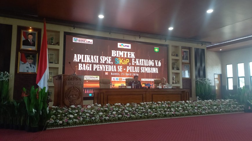 Pengadaan Transparan, Ekonomi Daerah Kuat: Bupati Sumbawa Buka Bimtek SPSE, SiKaP, dan E-Katalog