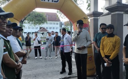 Pantun Bupati dan Langkah Kaki Alumni: Kemeriahan HUT ke-67 SMAN 1 Sumbawa Besar