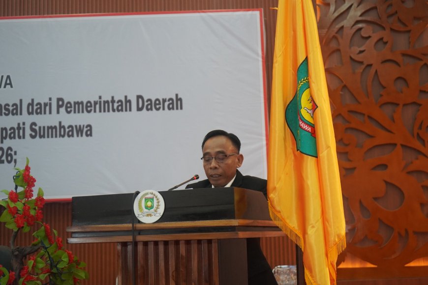 Kritis dan Terukur, Fraksi PAN DPRD Sumbawa Soroti Urgensi Pelayanan Publik dalam Pemandangan Umum 5 Ranperda 2026