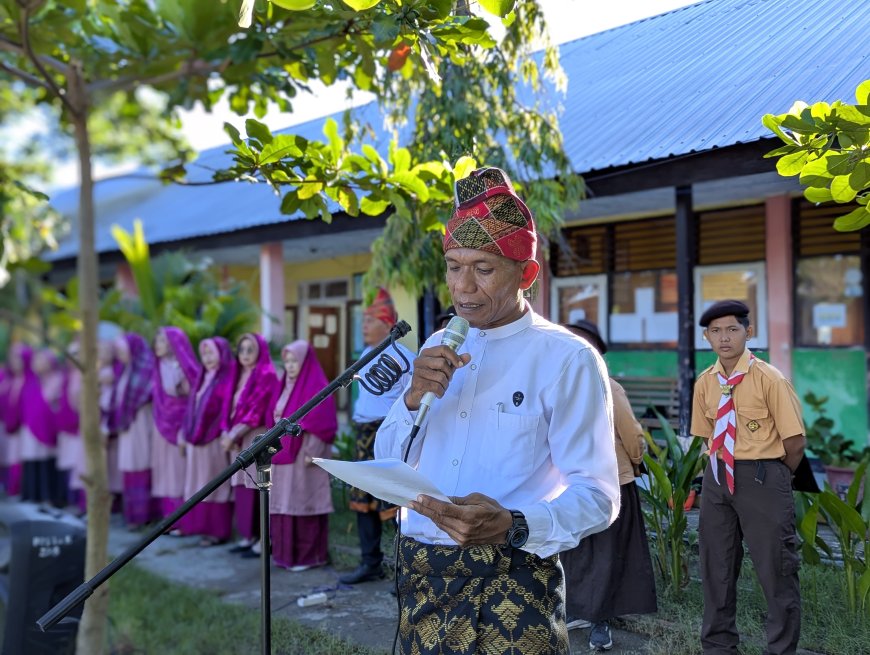 Penuh Khidmat, SMPN 1 Moyo Utara Peringati Hardiknas 2026: Tekankan Pendidikan Bermutu untuk Semua