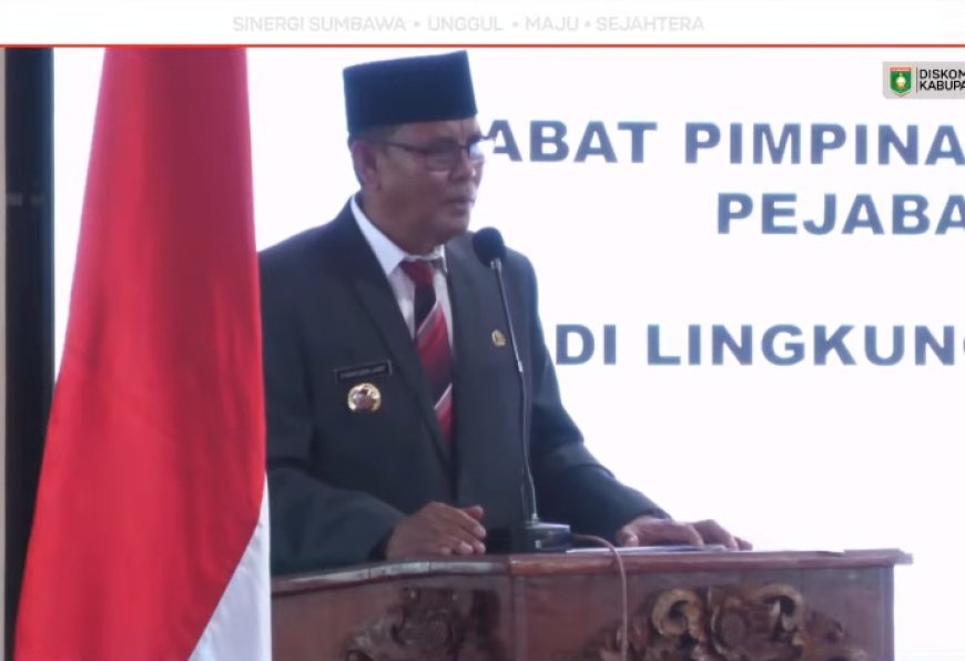 Lantik Pejabat Baru, Bupati Syarafuddin Jarot Tekankan Budaya Pelayanan "4 Kata Ajaib" dan Integritas