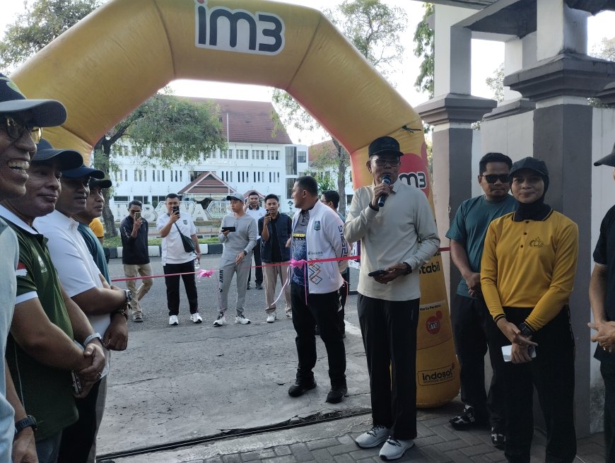 Pantun Bupati dan Langkah Kaki Alumni: Kemeriahan HUT ke-67 SMAN 1 Sumbawa Besar