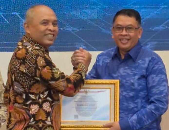 Pemkab Sumbawa Perkuat Implementasi Keamanan Siber dan Resmi Terima Registrasi TTIS dari Kepala Badan Siber dan Sandi Negara (BSSN)