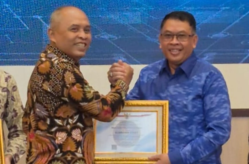 Pemkab Sumbawa Perkuat Implementasi Keamanan Siber dan Resmi Terima Registrasi TTIS dari Kepala Badan Siber dan Sandi Negara (BSSN)