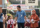 Gerakan Ayah Mengantar Anak di Hari Pertama Sekolah