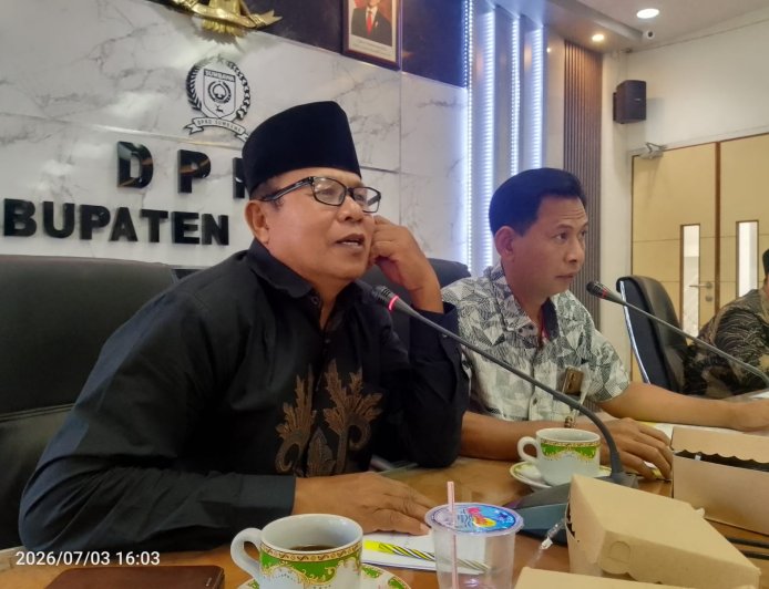 DPRD Sumbawa Gelar Hearing Soal Sengkarut Pupuk Subsidi di Lape, Ridwan SP.M.Si : Ini Masalah Komunikasi, Selesaikan Baik-Baik Jangan Dipersulit