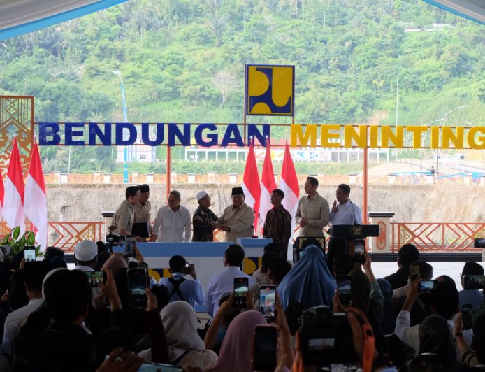 Presiden RI Prabowo  Subianto Resmikan Bendungan Meninting, Air Harus Sampai kepada Petani