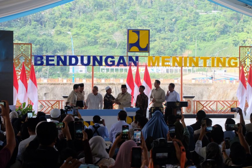 Presiden RI Prabowo  Subianto Resmikan Bendungan Meninting, Air Harus Sampai kepada Petani