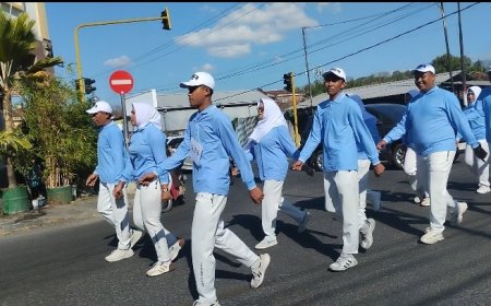 Kompaknya Pasukan Dapur "Makan Bergizi Gratis": Dari Urusan Gizi hingga Garis Finish Gerak Jalan HUT ke-81 RI